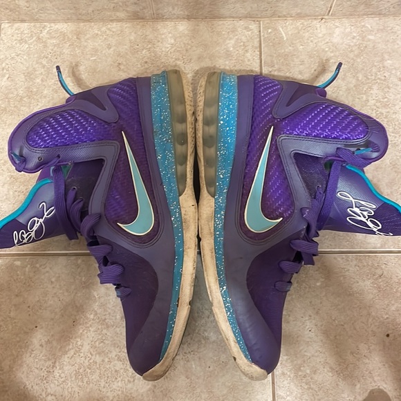 Nike Lebron 9 “Hornets” - Picture 6 of 8